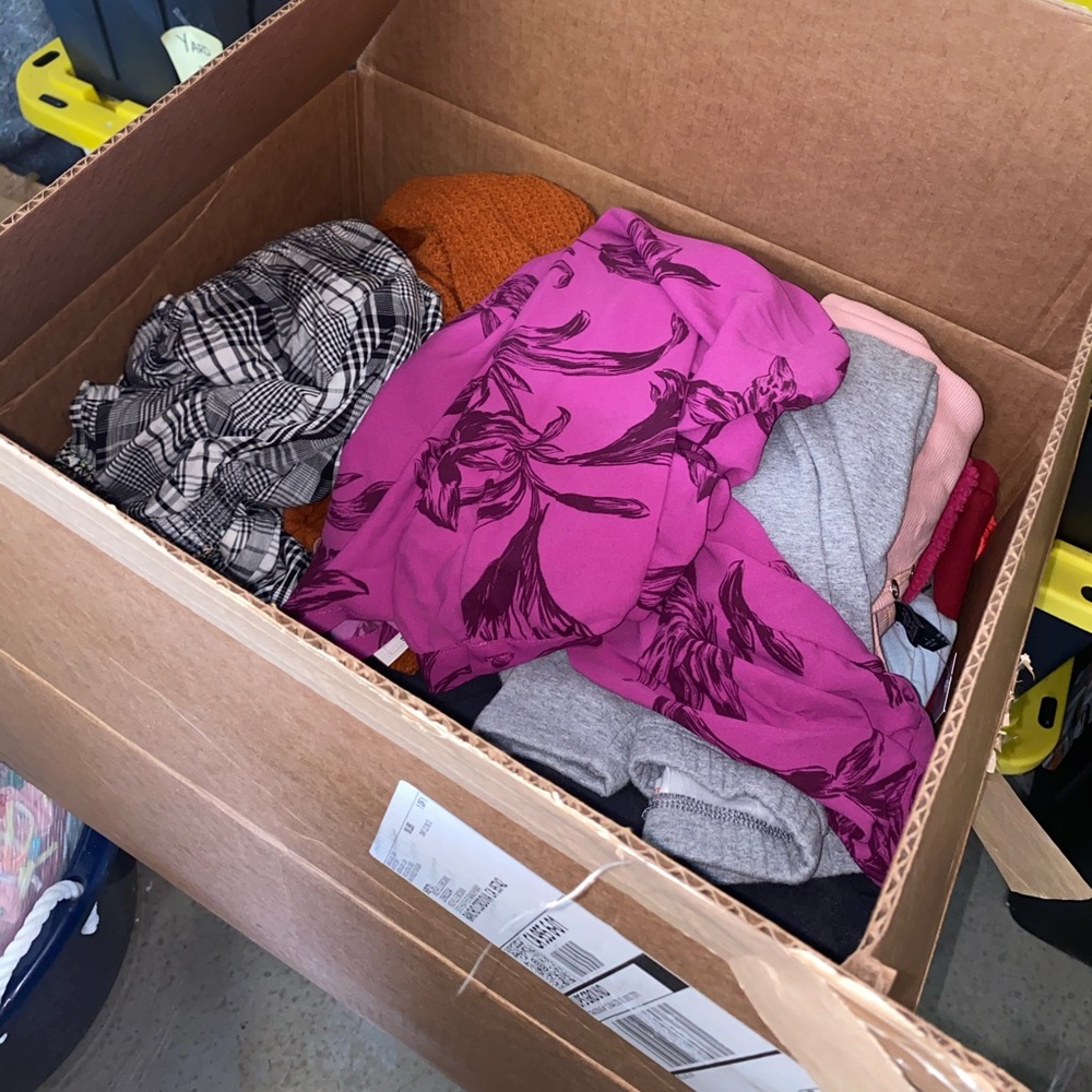 Wibargain Target Clothing Returns Box